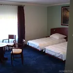 公寓式酒店 加亚酒店 3*